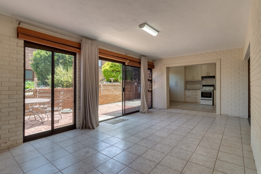 3 Bedroom Property for Sale in Die Wingerd Western Cape